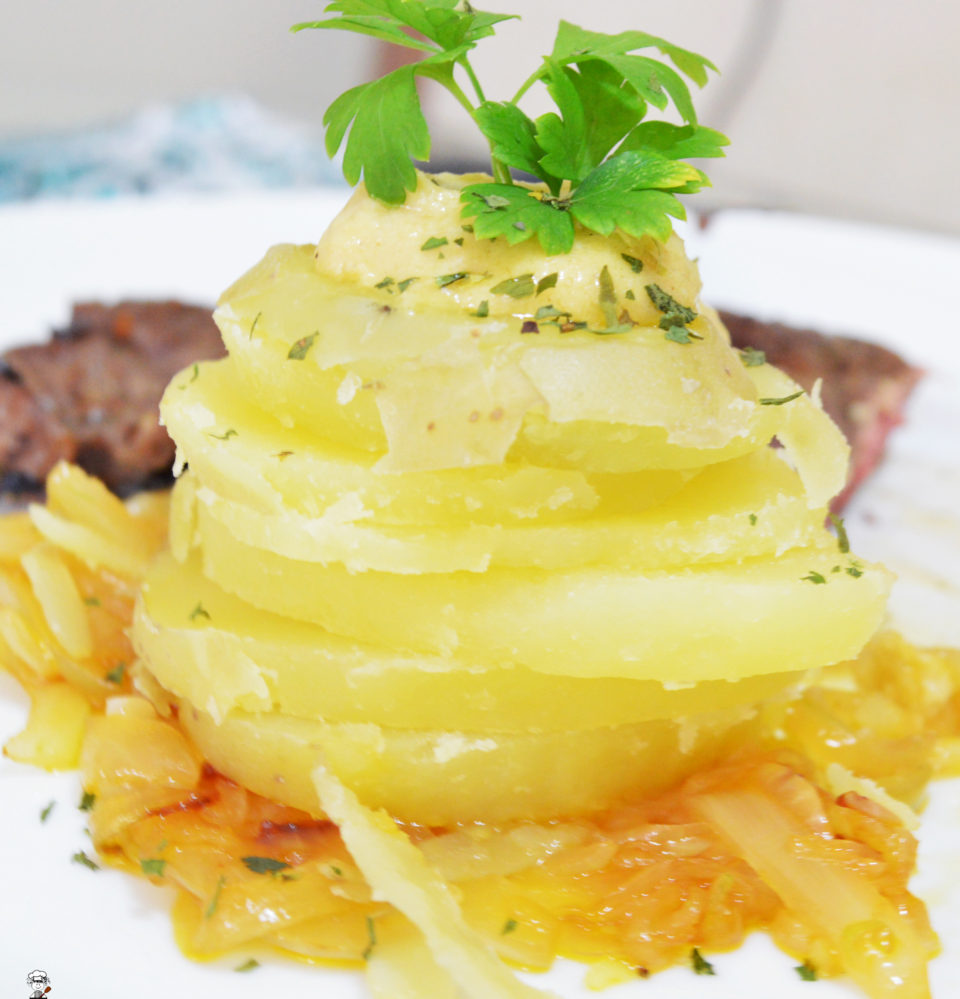 batata com cebola caramelizda