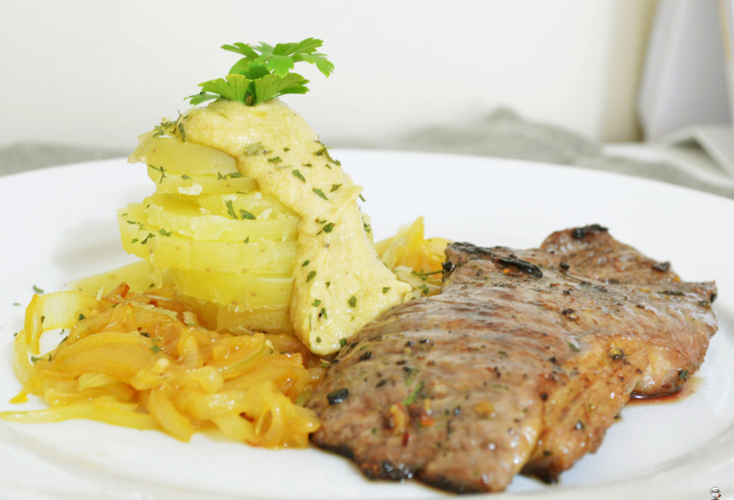 Bife com cebola caramelizada